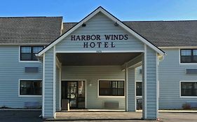 Harbor Winds Hotel (Adults Only)